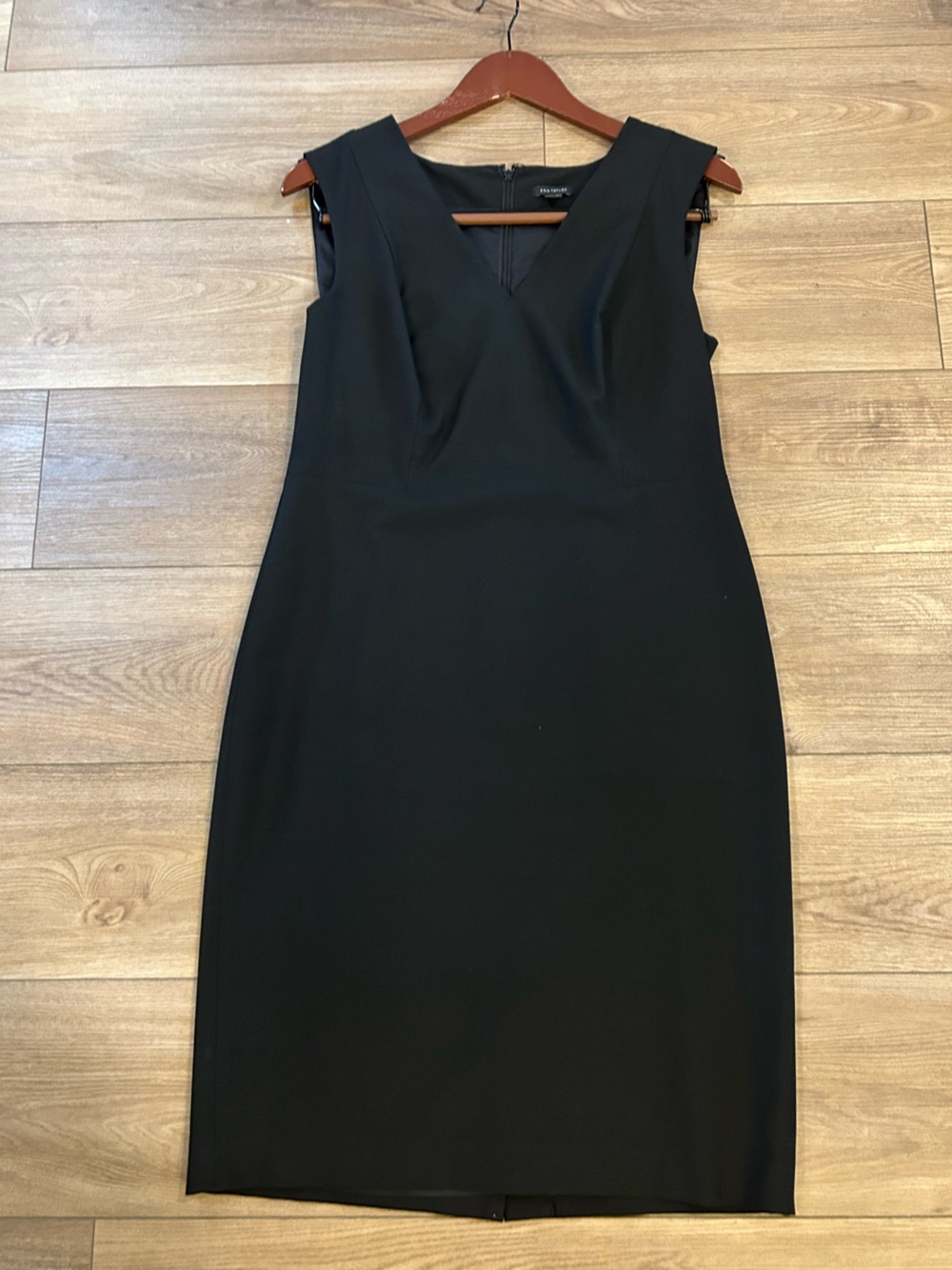 Ann Taylor Black Sleeveless V Neck A Line Dress Women’s 8 Little Black Dress